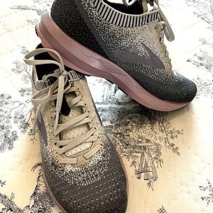 Brooks Revel athletic shoes